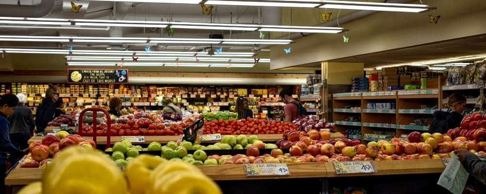 shopping-in-ascona-supermarket